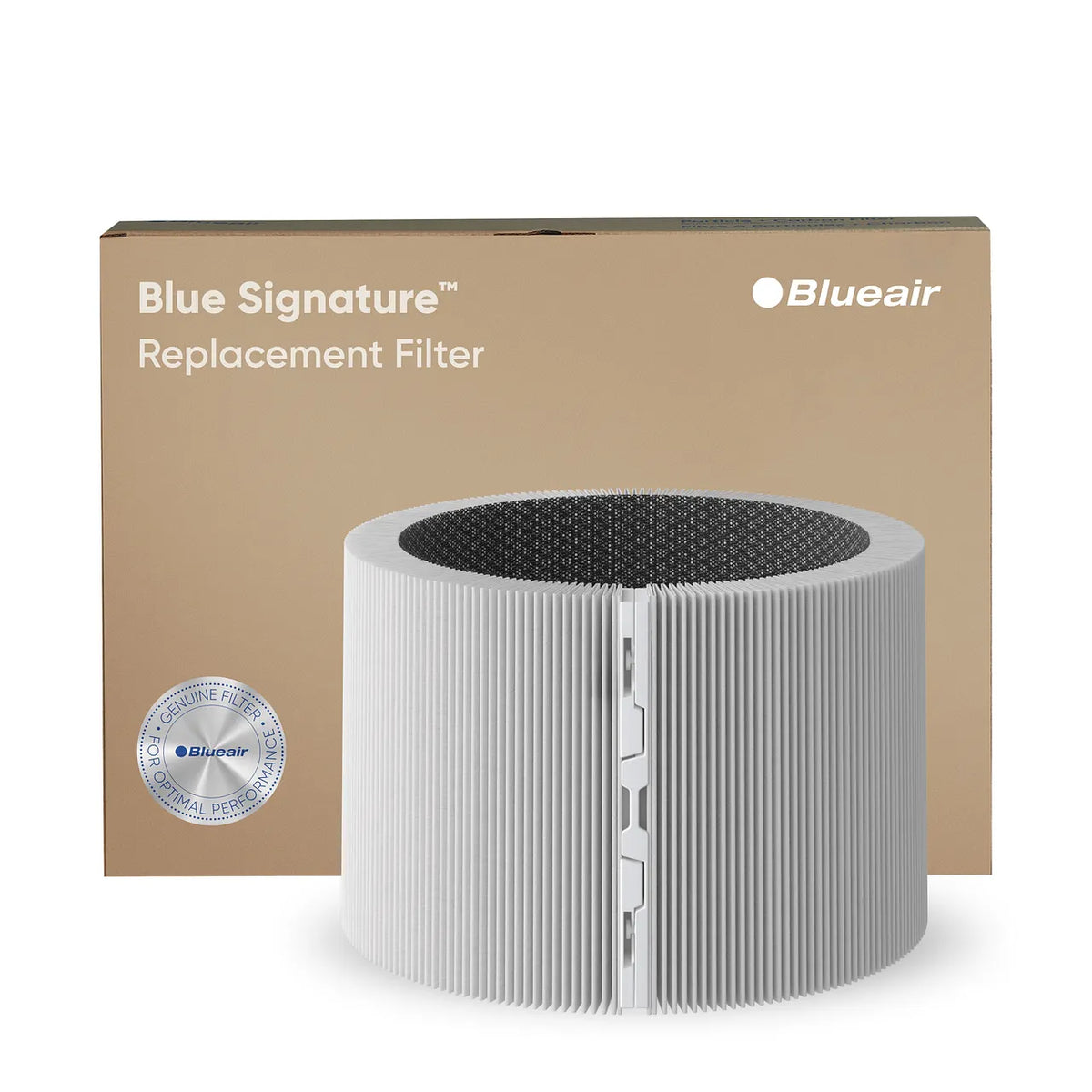 Blueair Blue Signature Ersatzfilter, runder Rundum-Faltfilter vor Verpackung mit „Genuine Filter“-Siegel